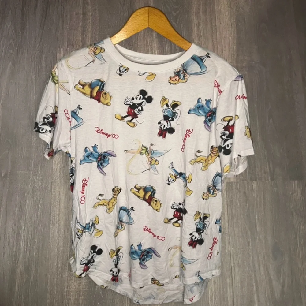 Disney‎ 100 All-Over Character Graphic Tee XL (15-17)